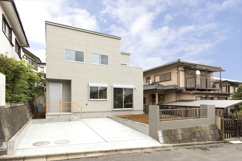 シンプルで優しい外観