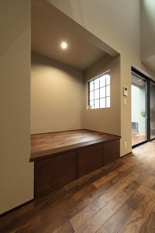 隠れ家のような小上がり